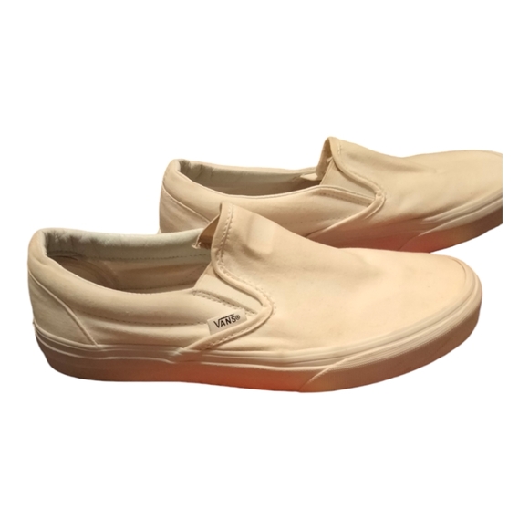 Vans - Picture 5 of 7